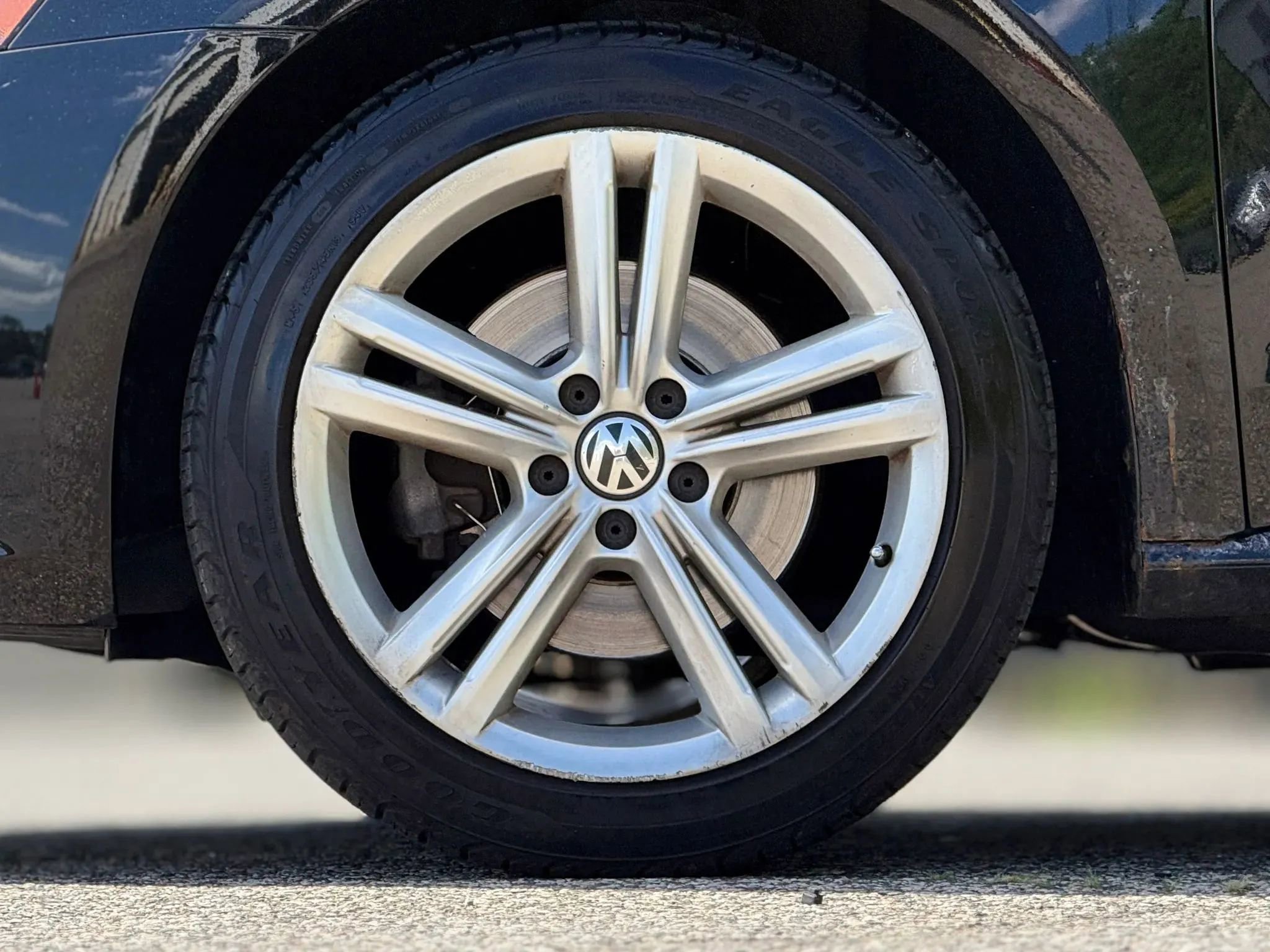 Used 2012 Volkswagen Passat 3.6 SEL Premium image 31