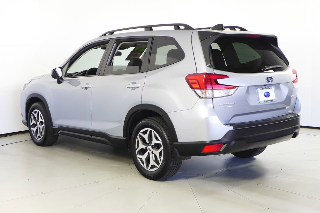 Certified 2024 Subaru Forester Premium AWD/4WD image 9