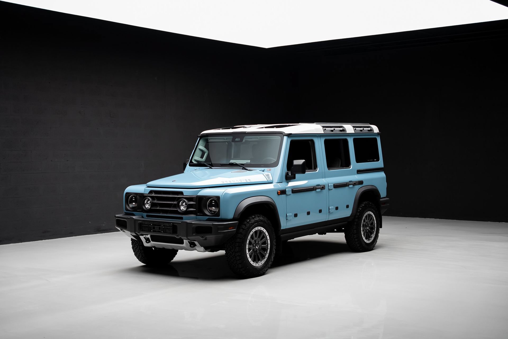 Used 2024 INEOS Grenadier Station Wagon AWD/4WD image 4