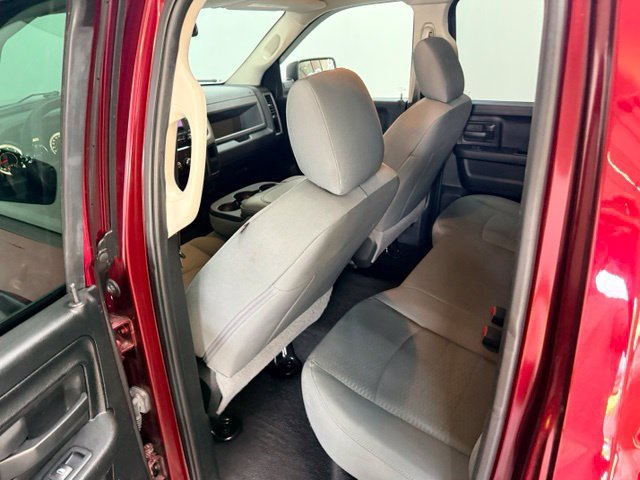 Used 2018 RAM 1500 Express AWD/4WD image 33