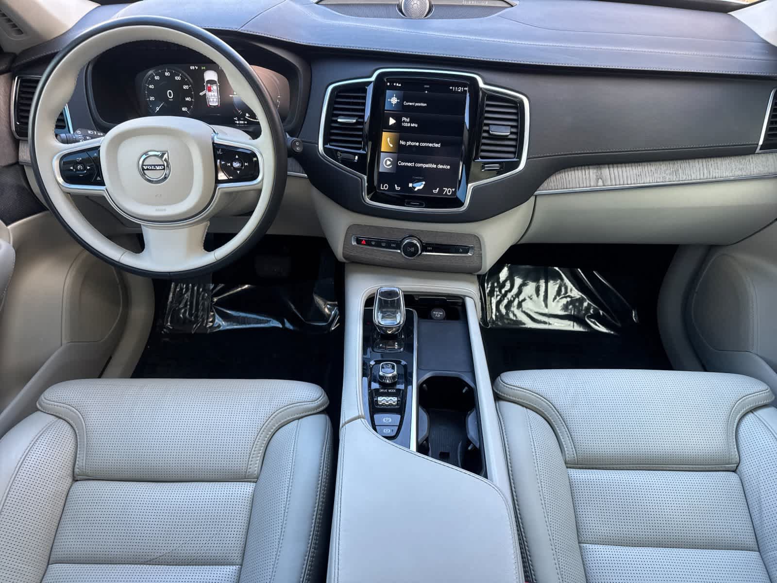 Used 2021 Volvo XC90 T8 Inscription w/ Advanced Package AWD/4WD image 13