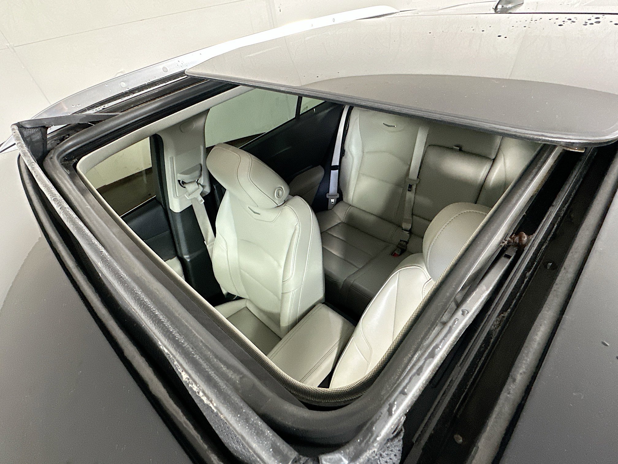 Used 2019 Cadillac XT4 Luxury w/ Cold Weather Package AWD/4WD image 21