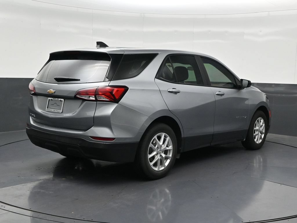Used 2023 Chevrolet Equinox LS FWD image 5
