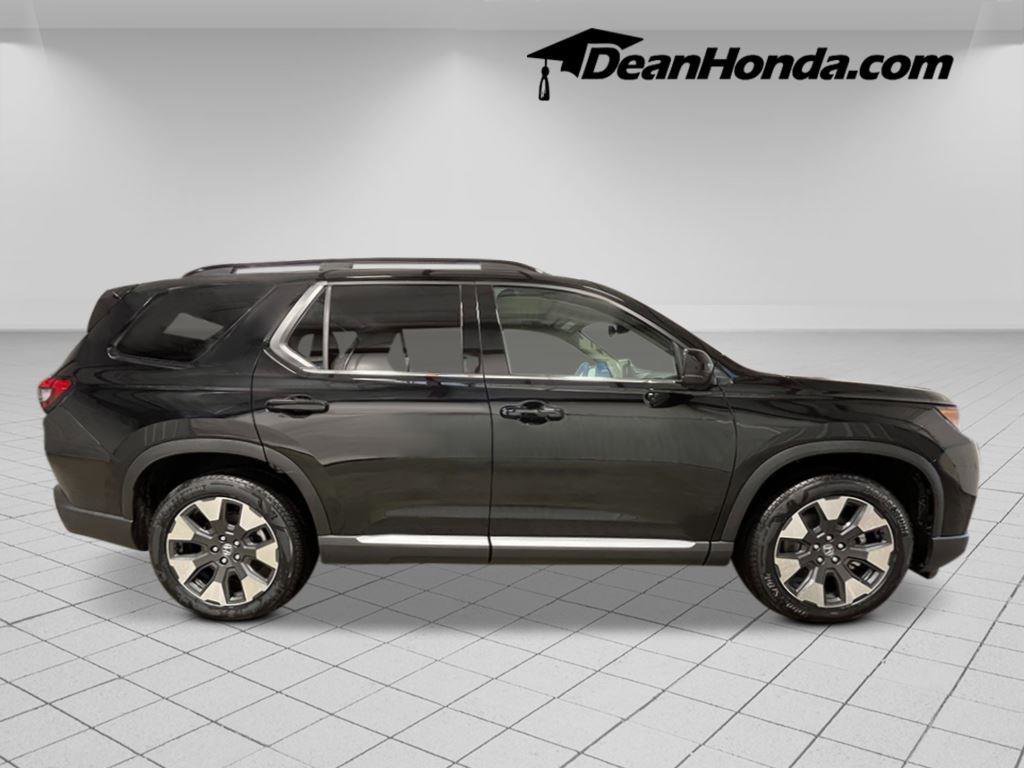 New 2026 Honda Pilot Touring image 8