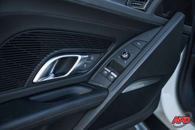 Used 2018 Audi R8 V10 w/ Premium Package image 88