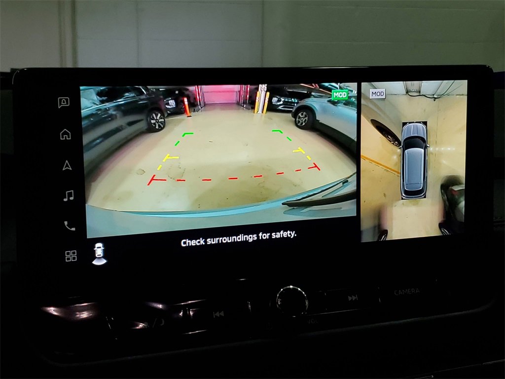 New 2025 Mitsubishi Outlander SE image 29