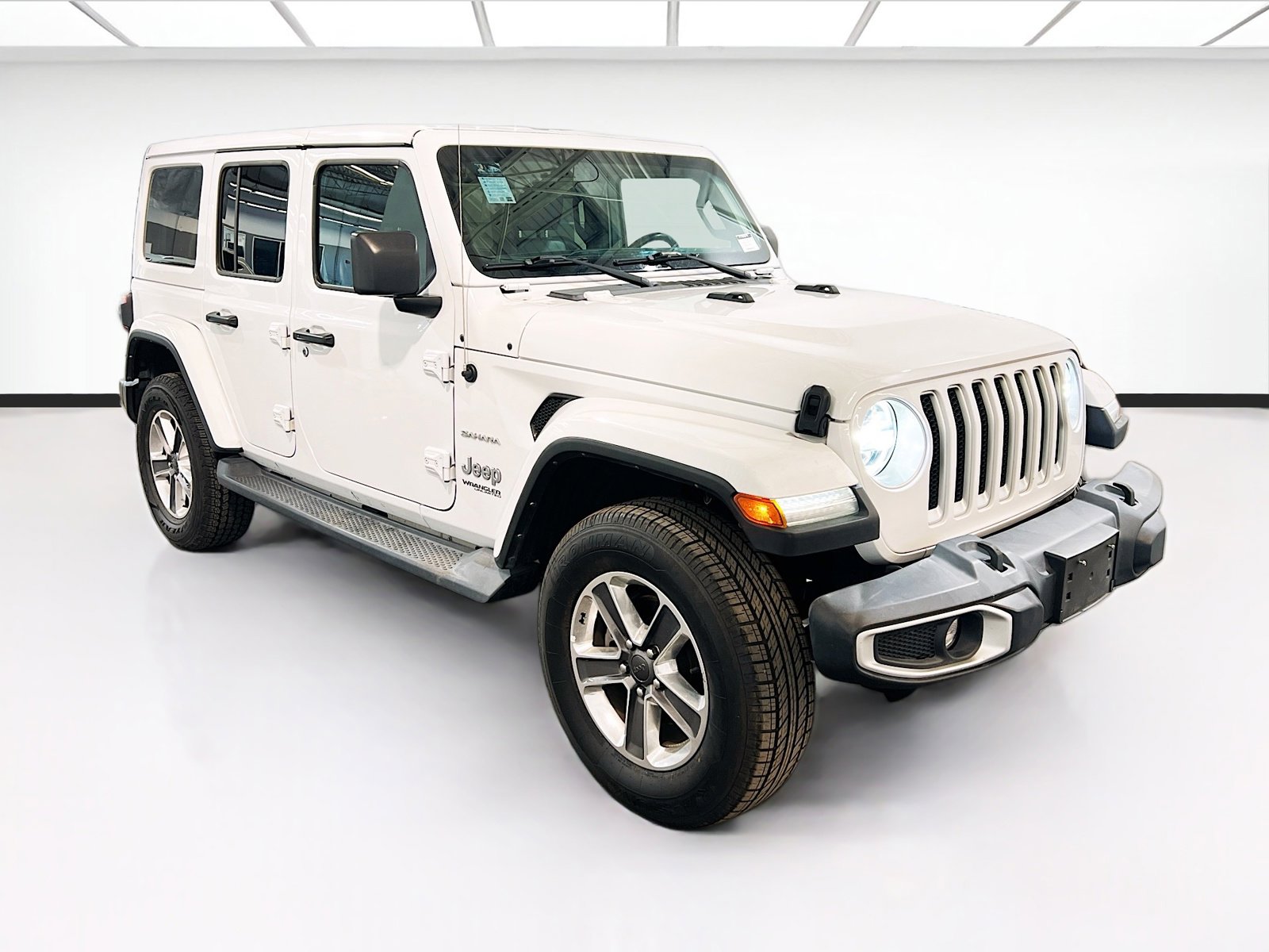 Used 2022 Jeep Wrangler Unlimited Sahara w/ LED Lighting Group image 3