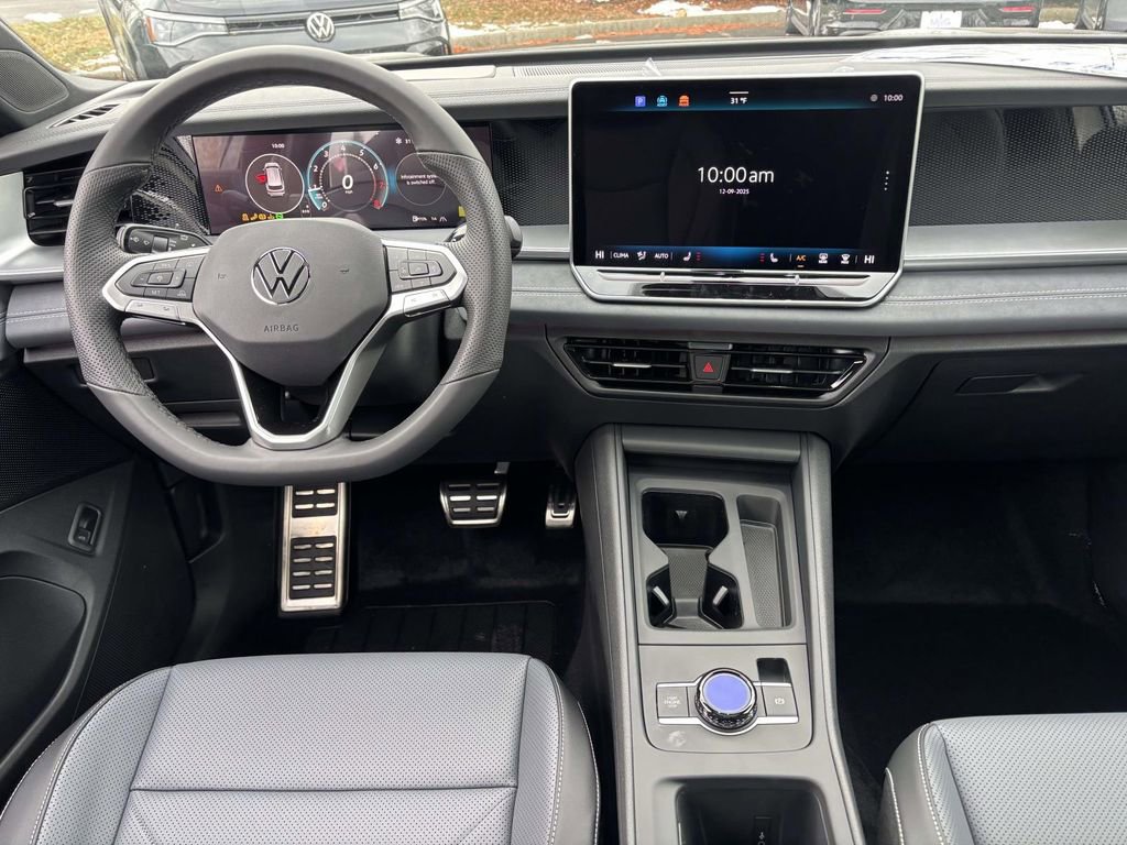 New 2026 Volkswagen Tiguan SE R-Line image 28