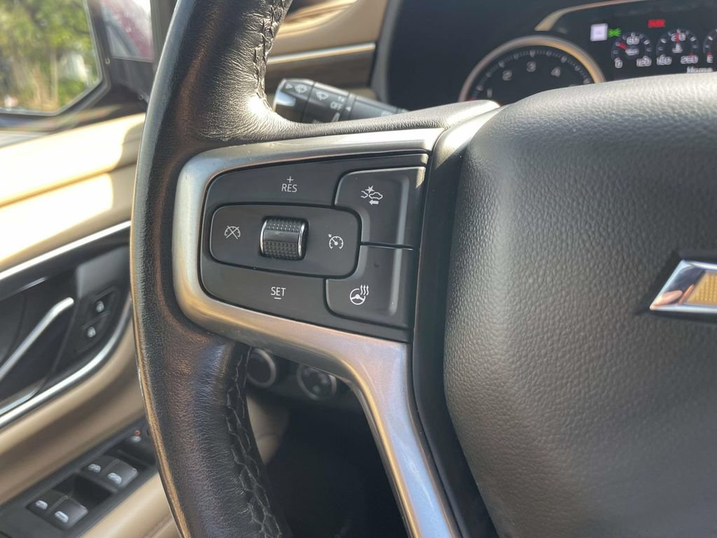 Used 2021 Chevrolet Tahoe Premier w/ Premium Package AWD/4WD image 27