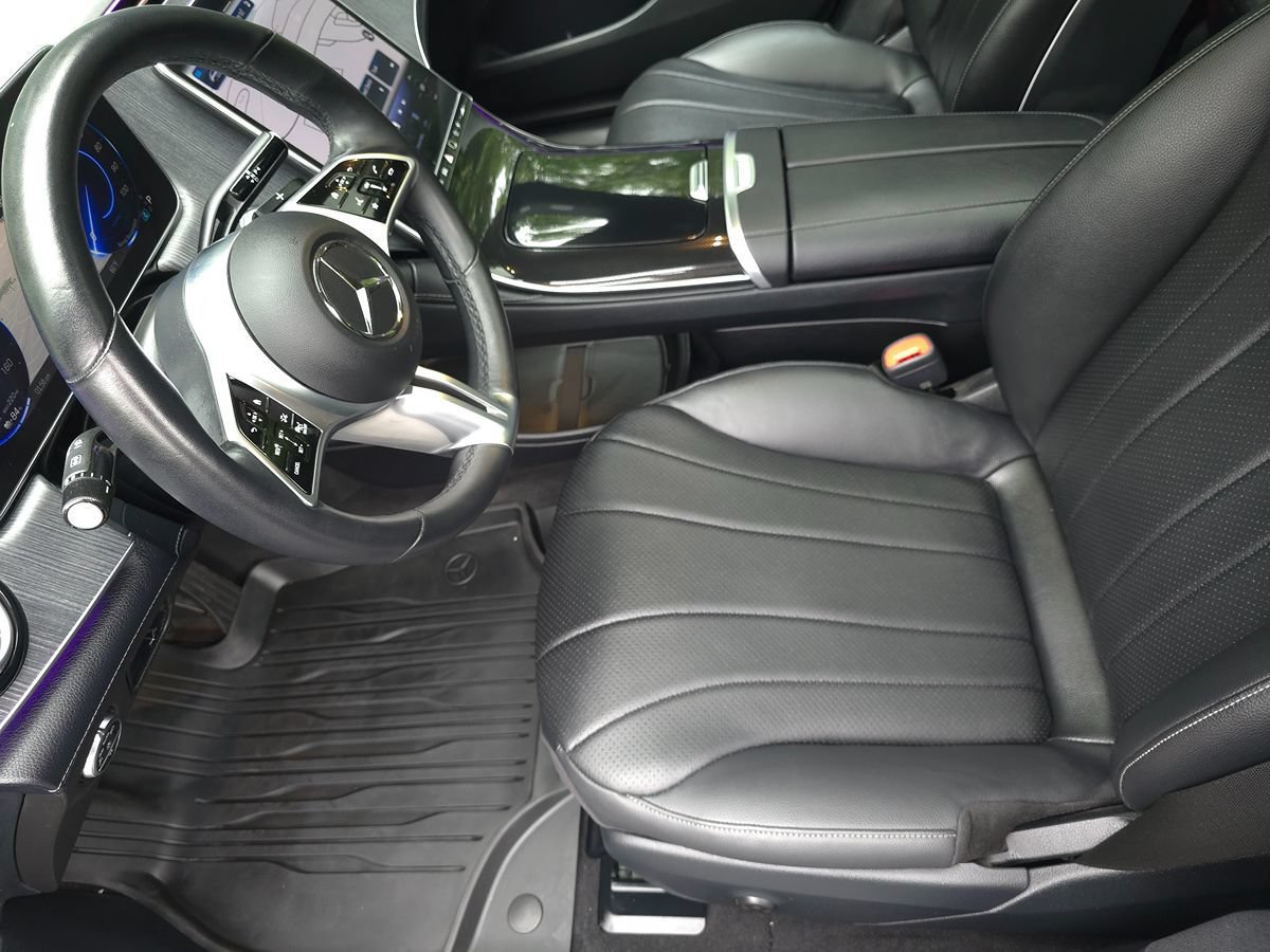 Used 2023 Mercedes-Benz EQE 350+ 4MATIC SUV w/ Exclusive Trim Package image 12