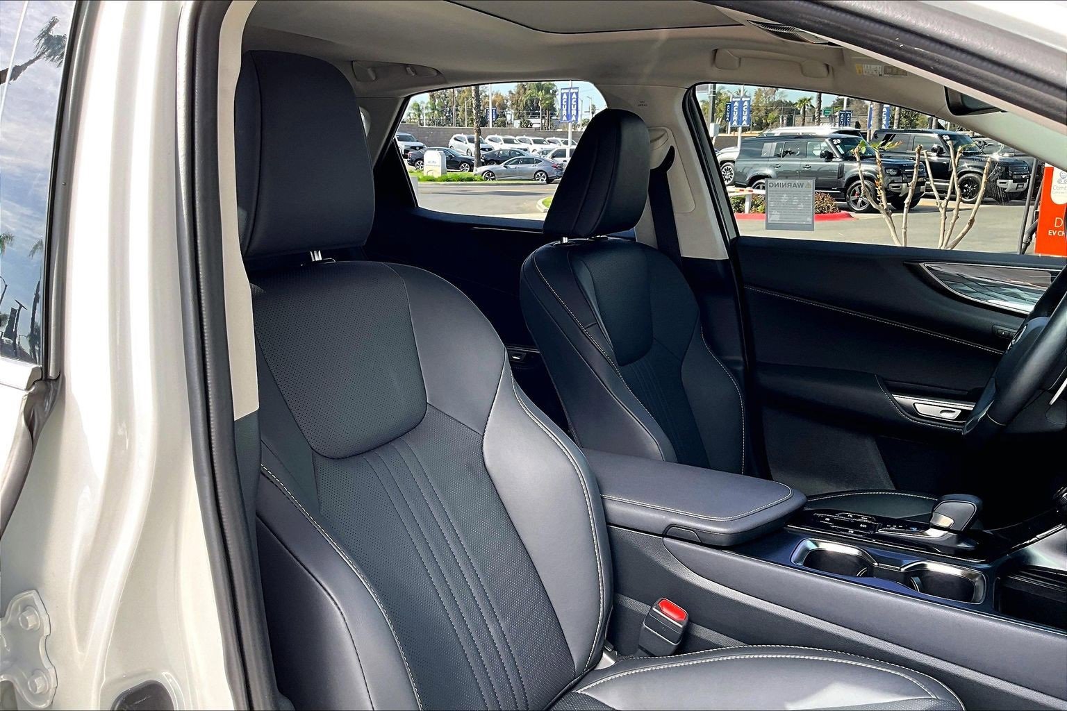 Used 2025 Lexus NX 350h 350h Premium image 7