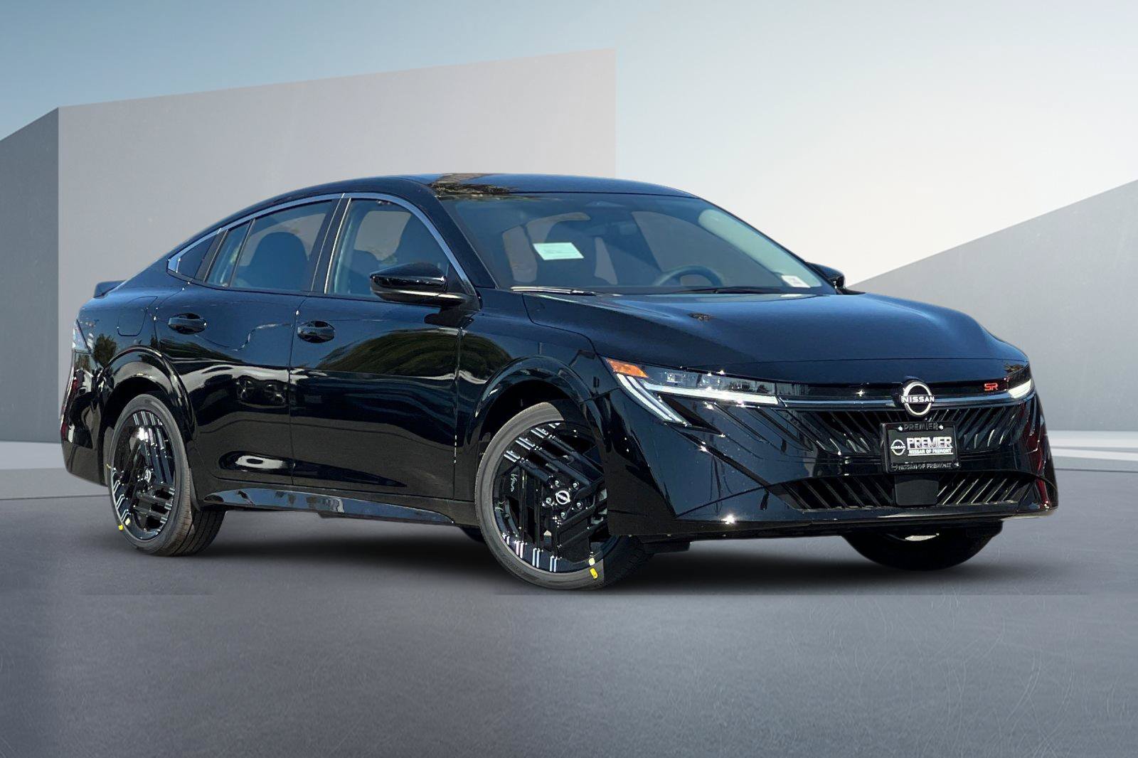 New 2027 Nissan Sentra SR w/ Floor Mat Package FWD image 2