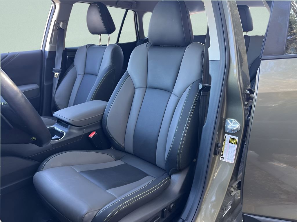 Used 2025 Subaru Outback Onyx Edition image 10