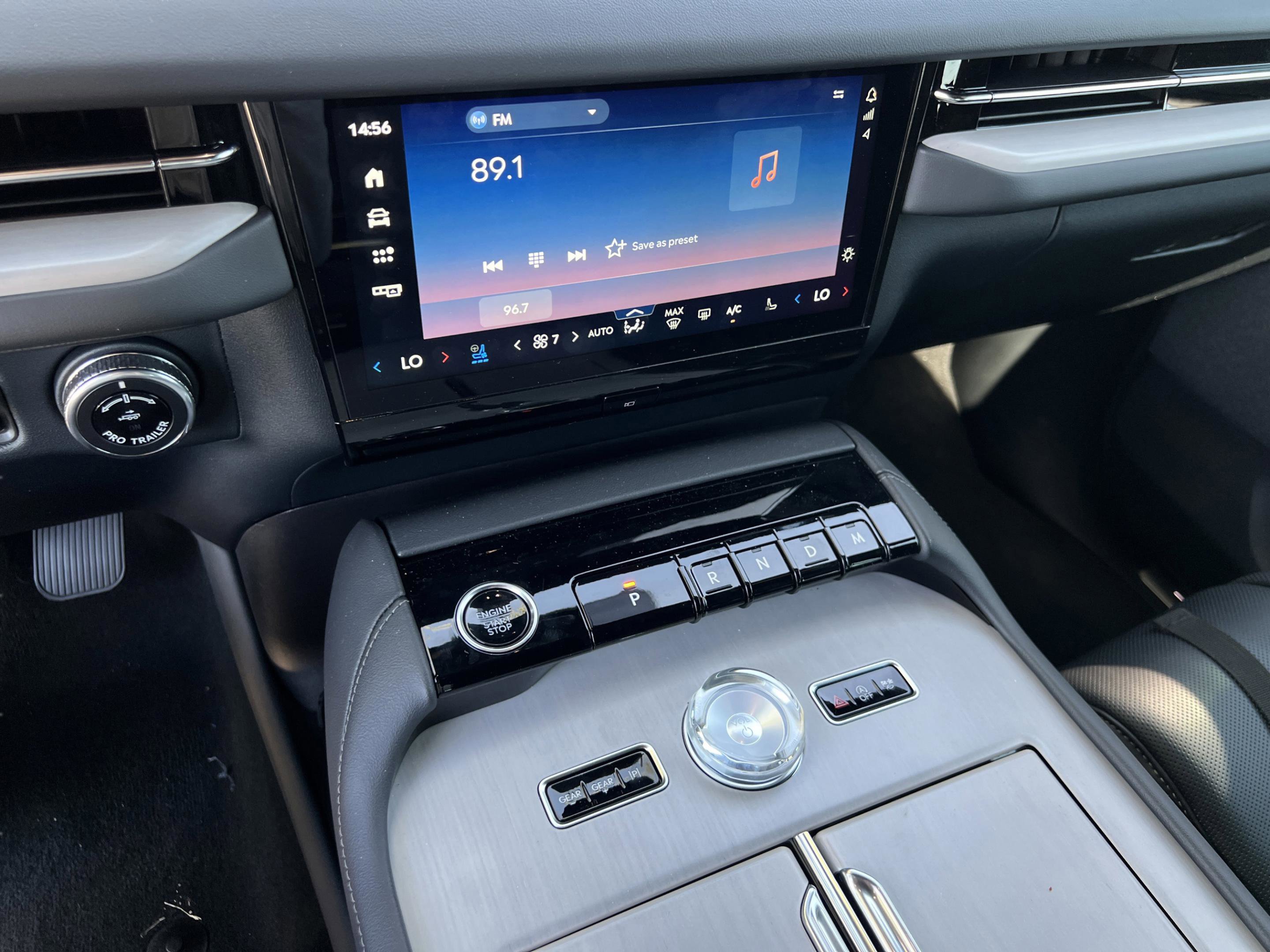 New 2025 Lincoln Navigator L Reserve w/ Jet Appearance Package image 12