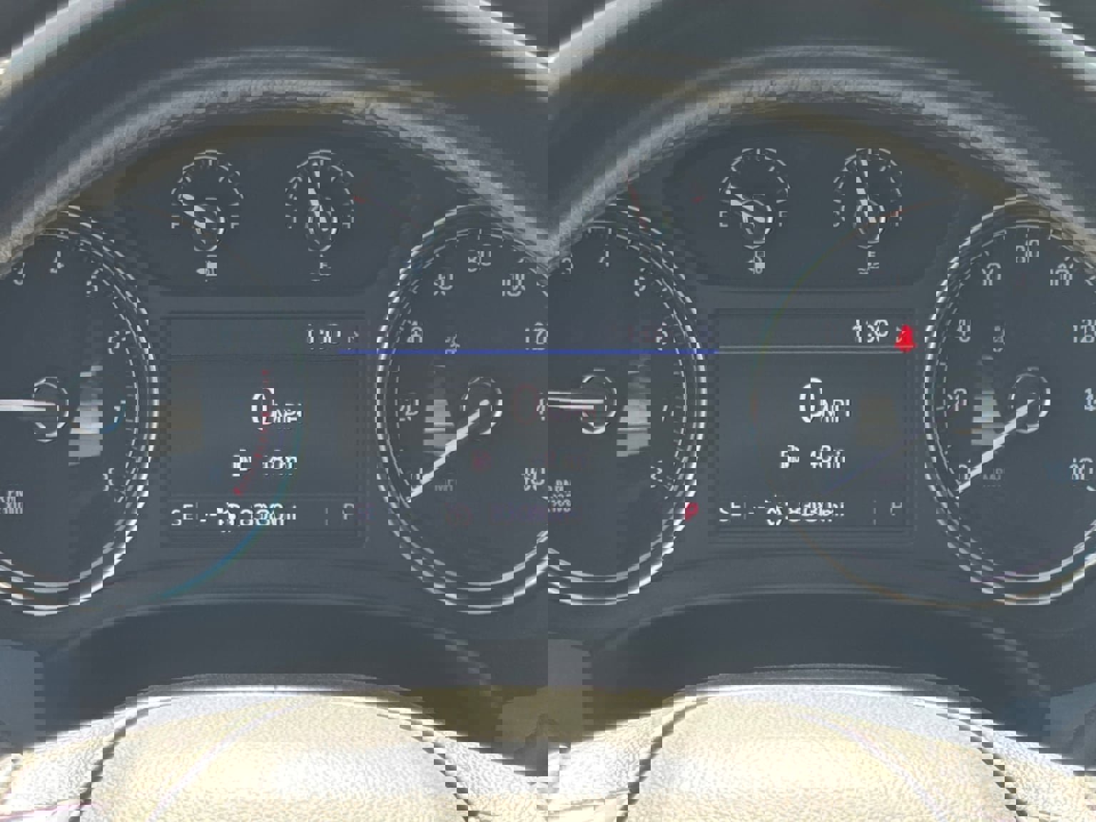 Used 2020 Buick Enclave Essence image 14