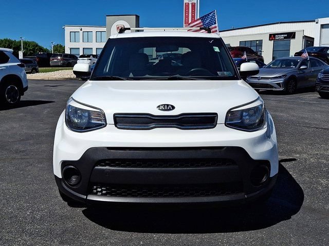 Used 2017 Kia Soul FWD image 2