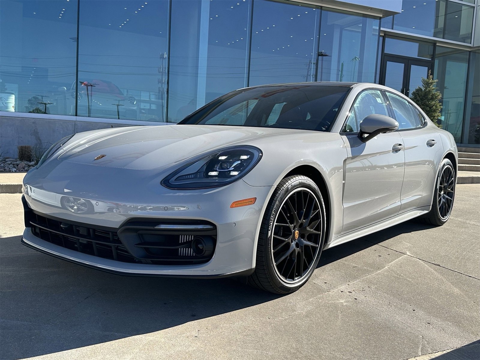 Certified 2023 Porsche Panamera 4 Platinum Edition