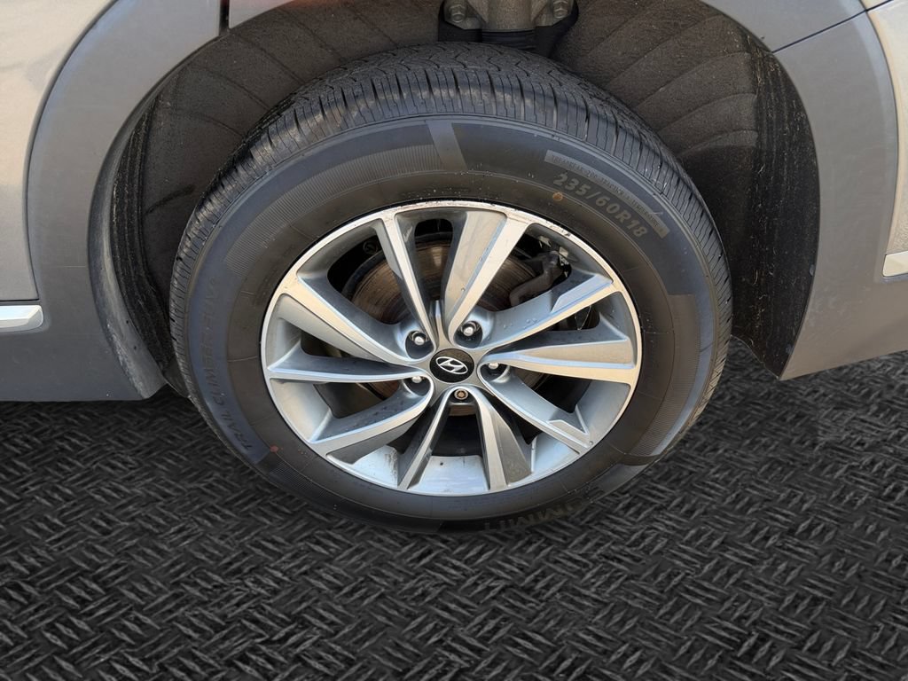Used 2019 Hyundai Santa Fe SEL AWD/4WD image 11