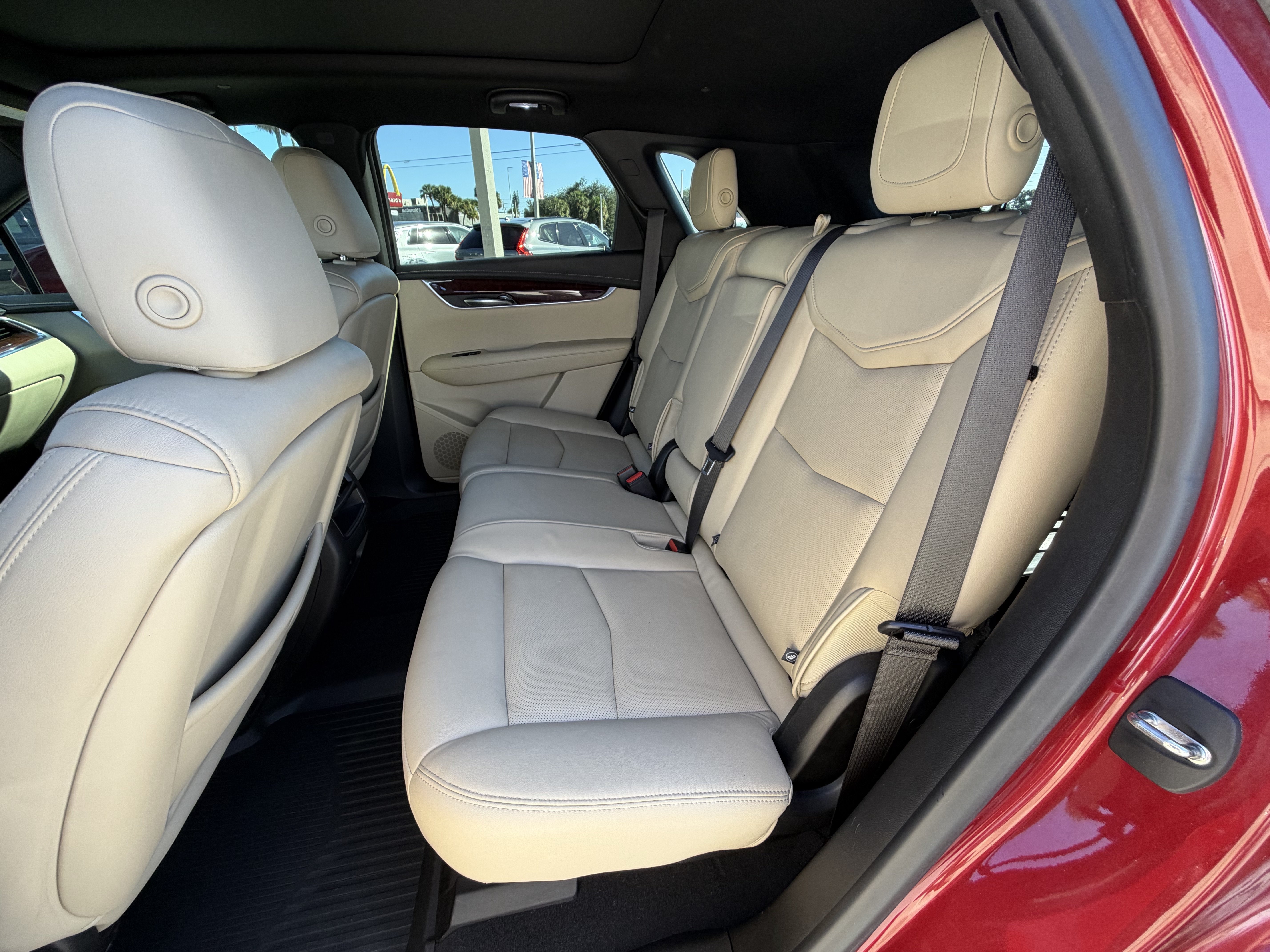 Used 2019 Cadillac XT5 Luxury FWD image 14