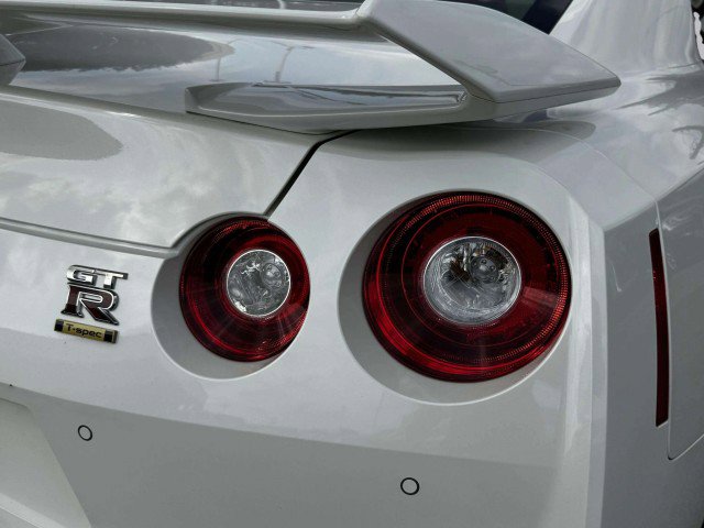 Used 2024 Nissan GT-R w/ Floor Mat Package AWD/4WD image 17