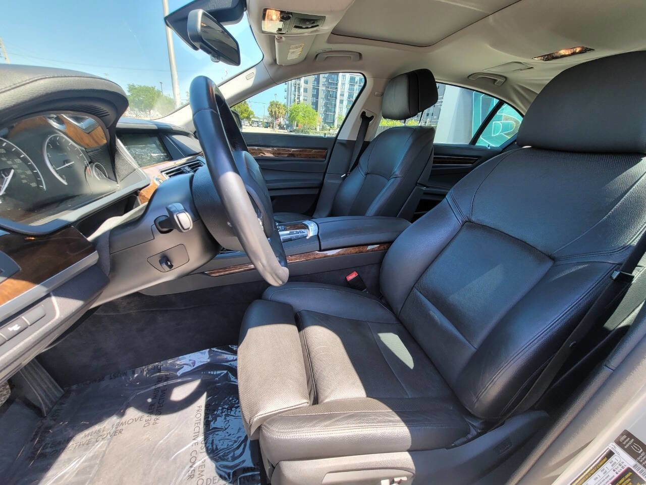 Used 2013 BMW 740Li image 16