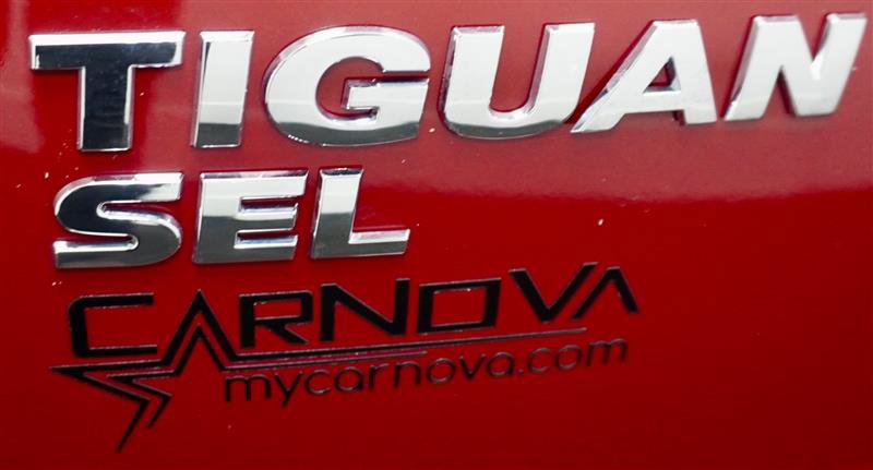 Used 2018 Volkswagen Tiguan SEL image 50