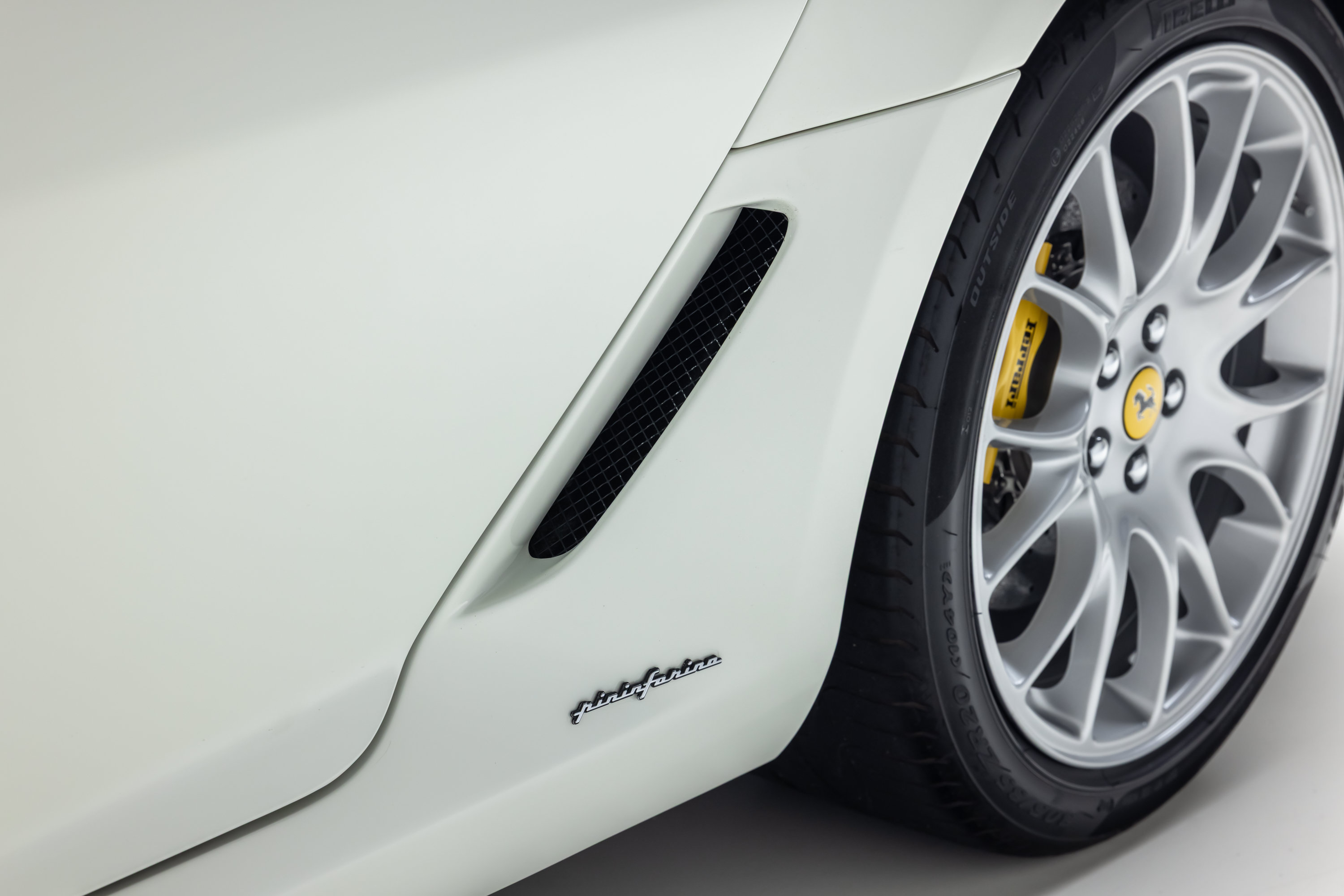Certified 2010 Ferrari 599 GTB Fiorano RWD image 33
