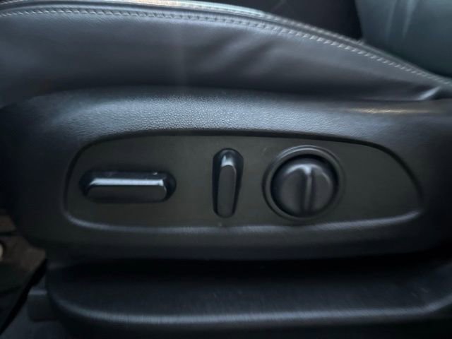 Used 2021 Buick Enclave Essence w/ Sound and Sites Package image 24