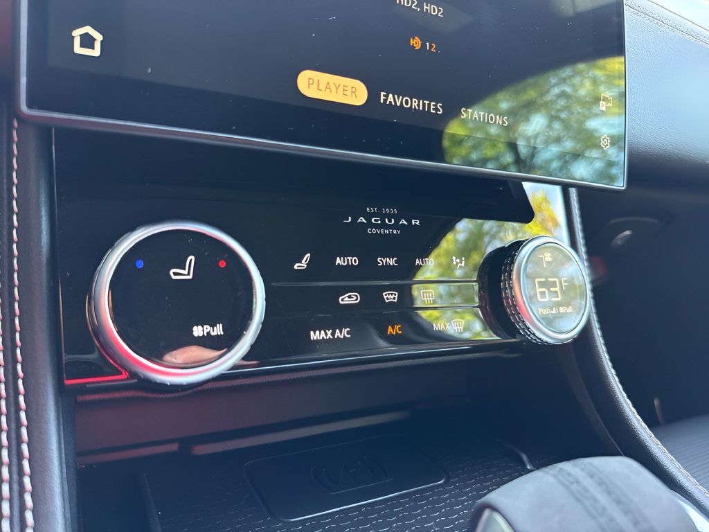 Used 2024 Jaguar F-PACE R-Dynamic S AWD/4WD image 30