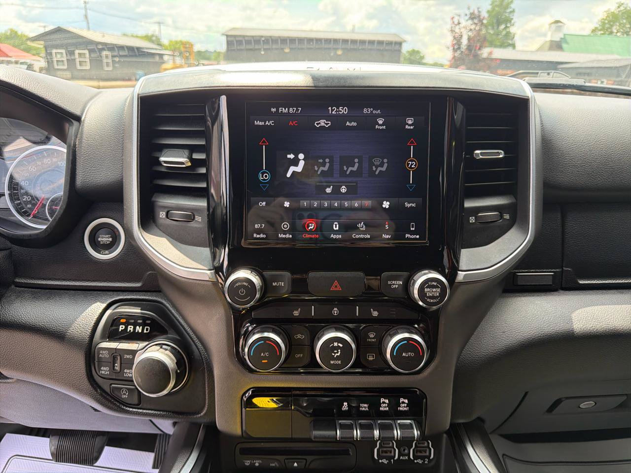 Used 2019 RAM 1500 Big Horn AWD/4WD image 11