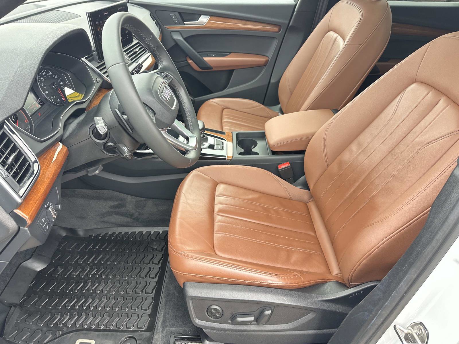 Used 2023 Audi Q5 2.0T Premium w/ Convenience Package AWD/4WD image 19