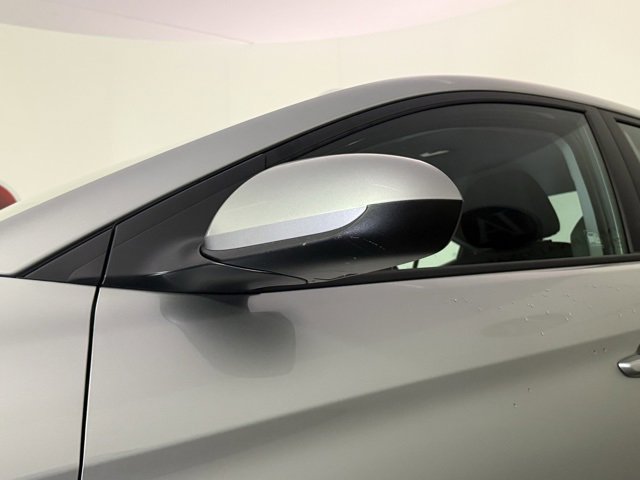 Used 2020 Hyundai Elantra SE w/ Cargo Package (C1) image 11