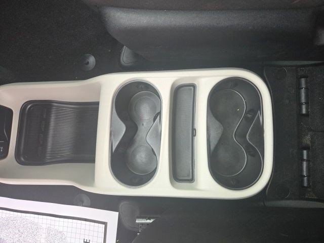Used 2023 Chrysler Voyager LX FWD image 38