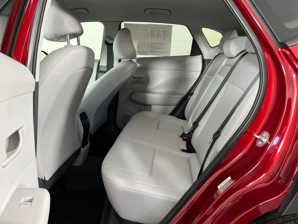 Used 2025 Hyundai Kona SEL image 13