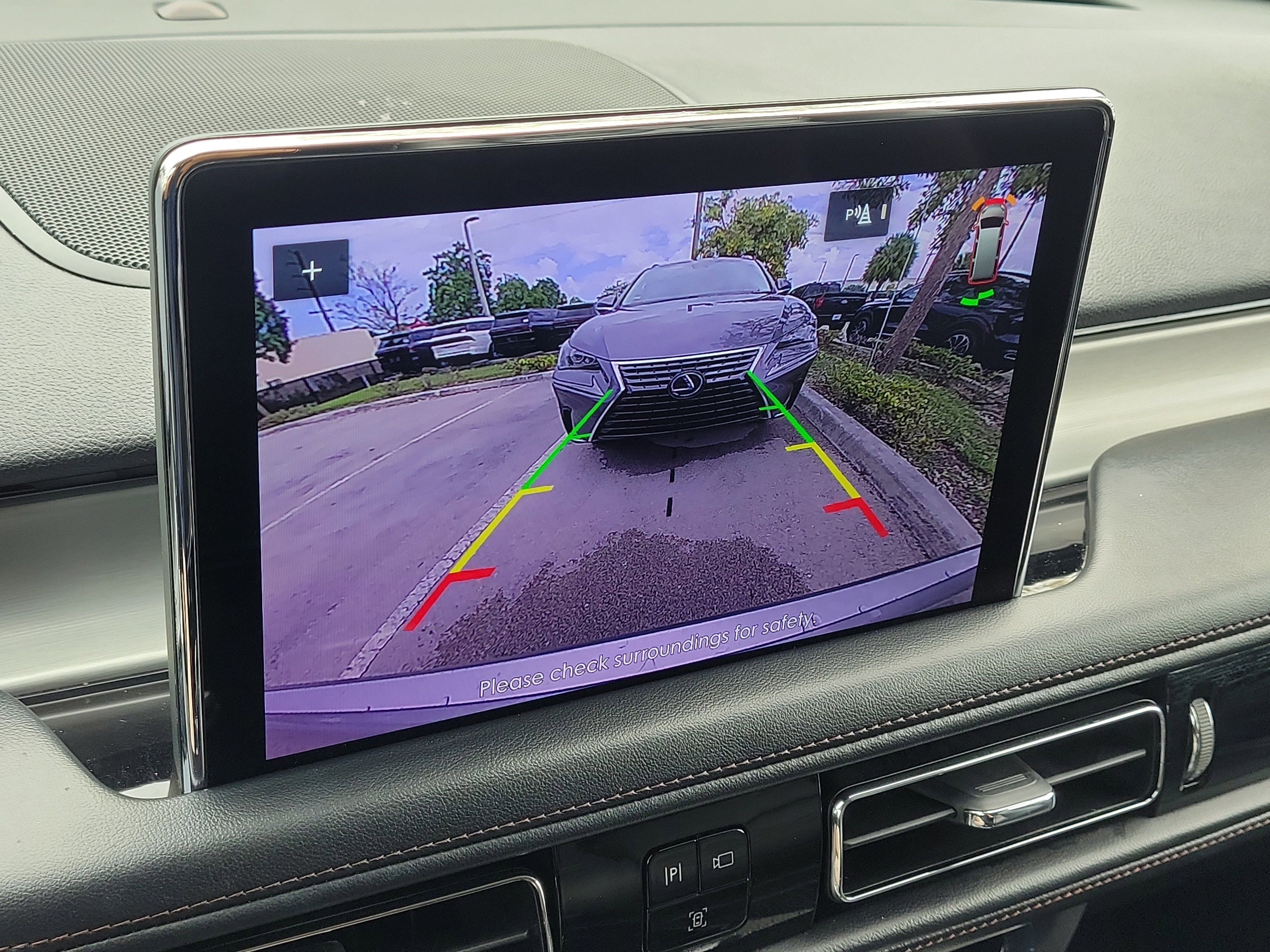 Used 2023 Lincoln Aviator 2WD w/ Premium Package image 27