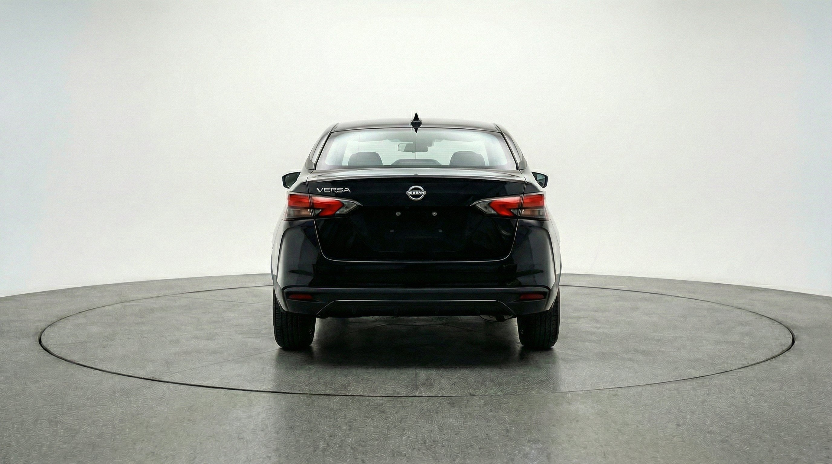 Used 2025 Nissan Versa SV FWD image 7