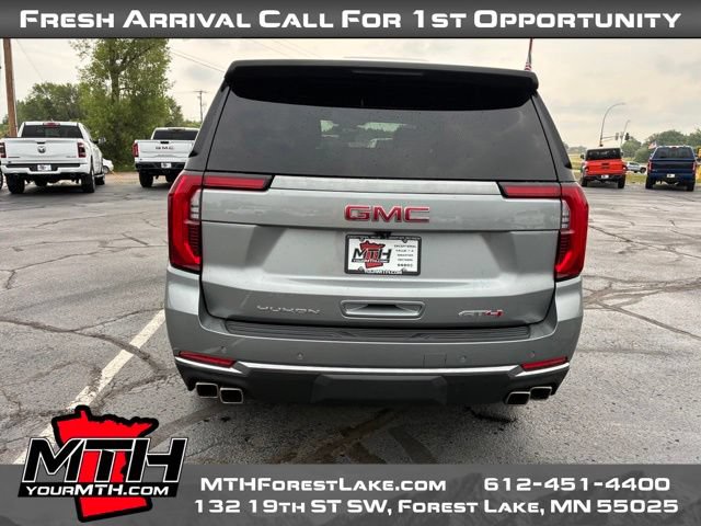 Used 2025 GMC Yukon AT4 AWD/4WD image 7
