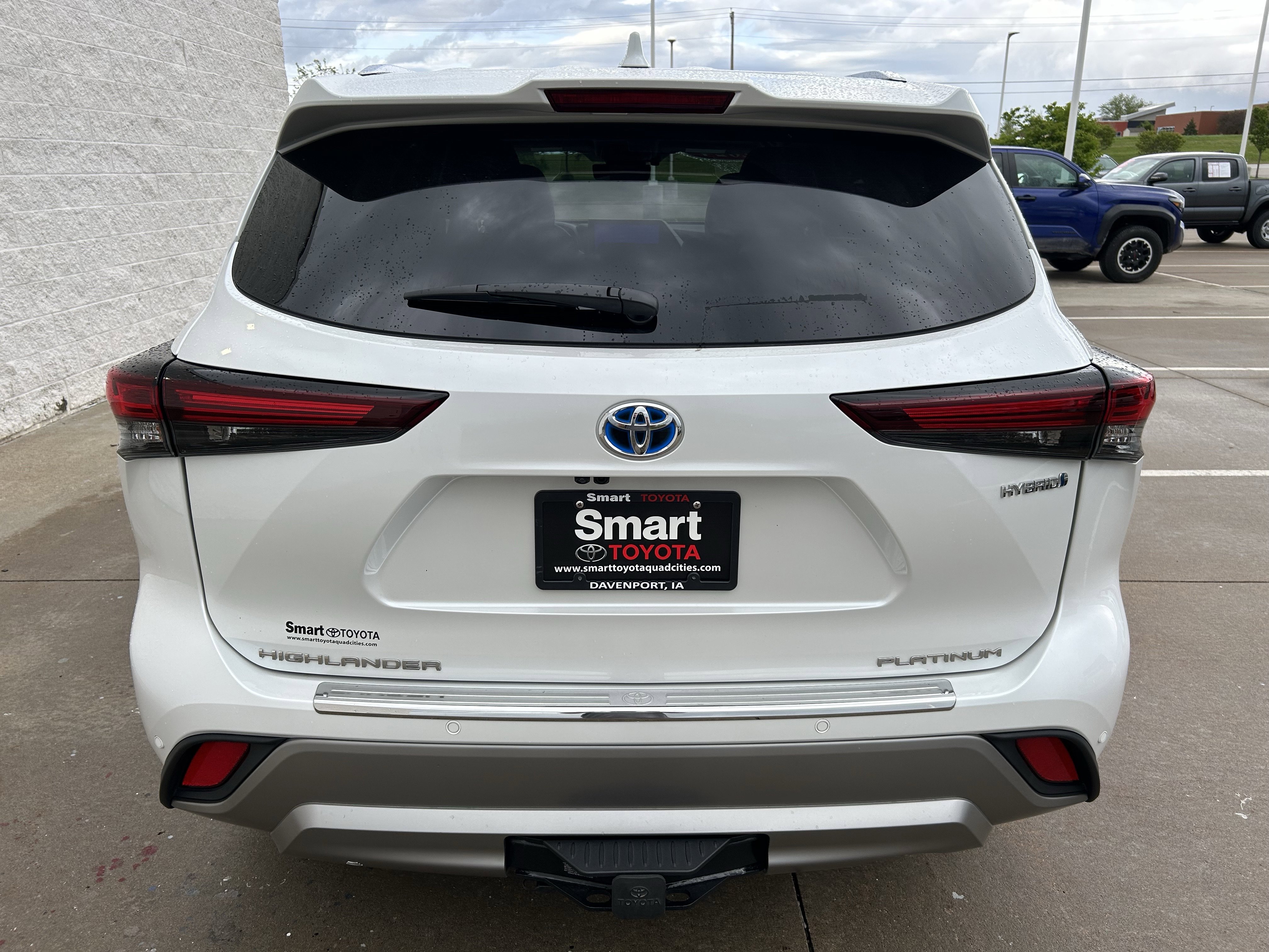 Used 2024 Toyota Highlander Platinum AWD/4WD image 5