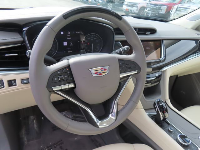 Used 2023 Cadillac XT6 Premium Luxury w/ Technology Package image 17