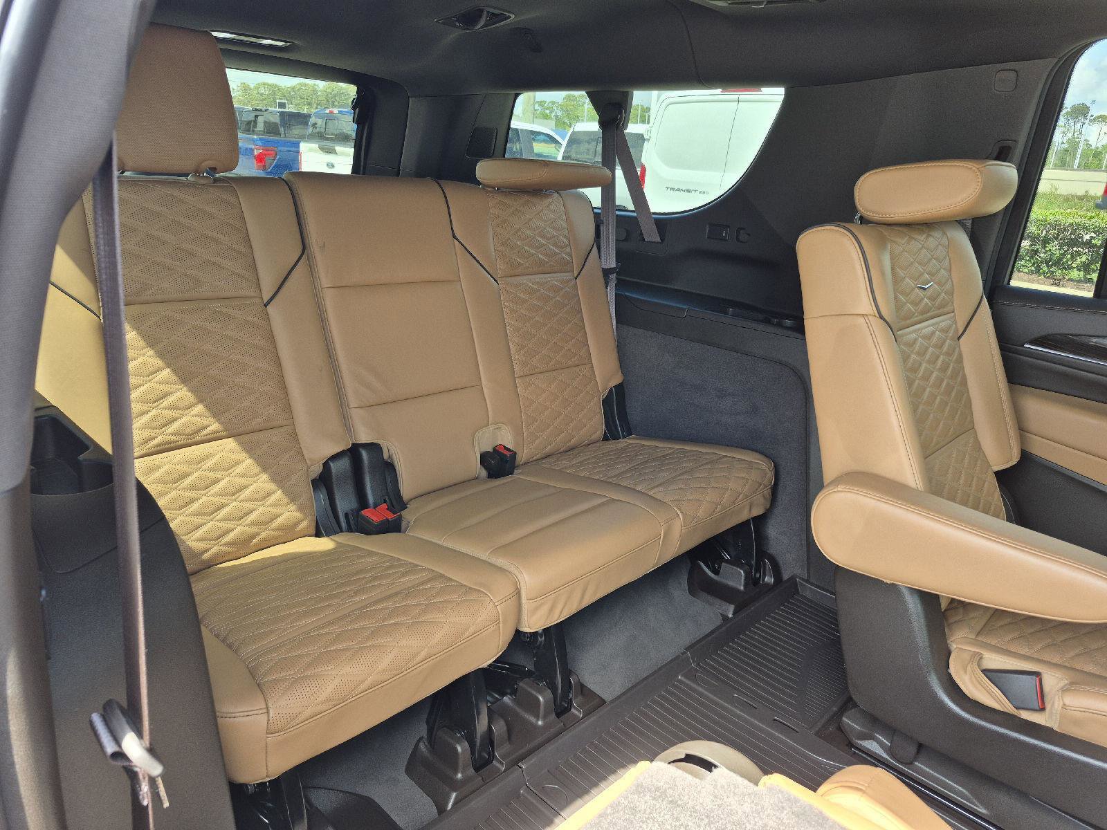 Used 2024 Cadillac Escalade ESV Sport w/ Touring Package image 16