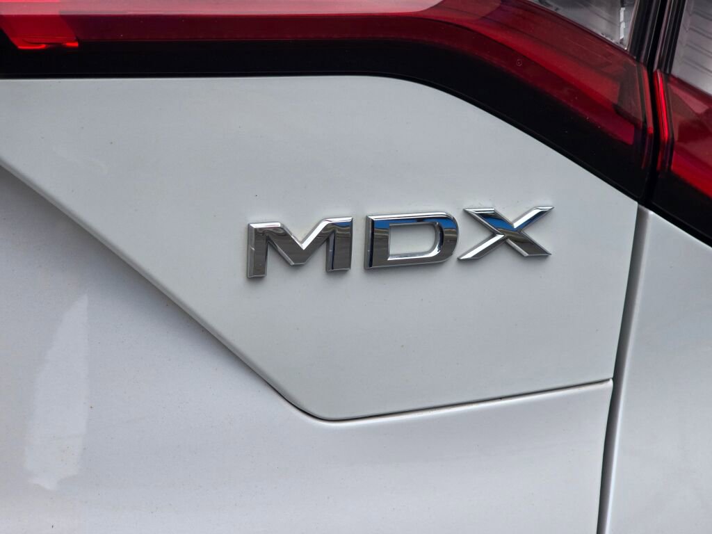 Used 2023 Acura MDX SH-AWD w/ Technology Package image 12