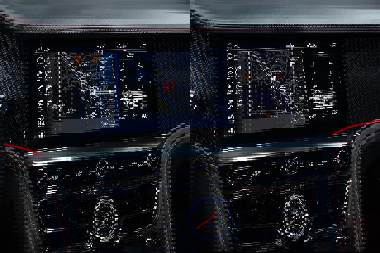 Used 2022 Bentley Flying Spur V8 image 64