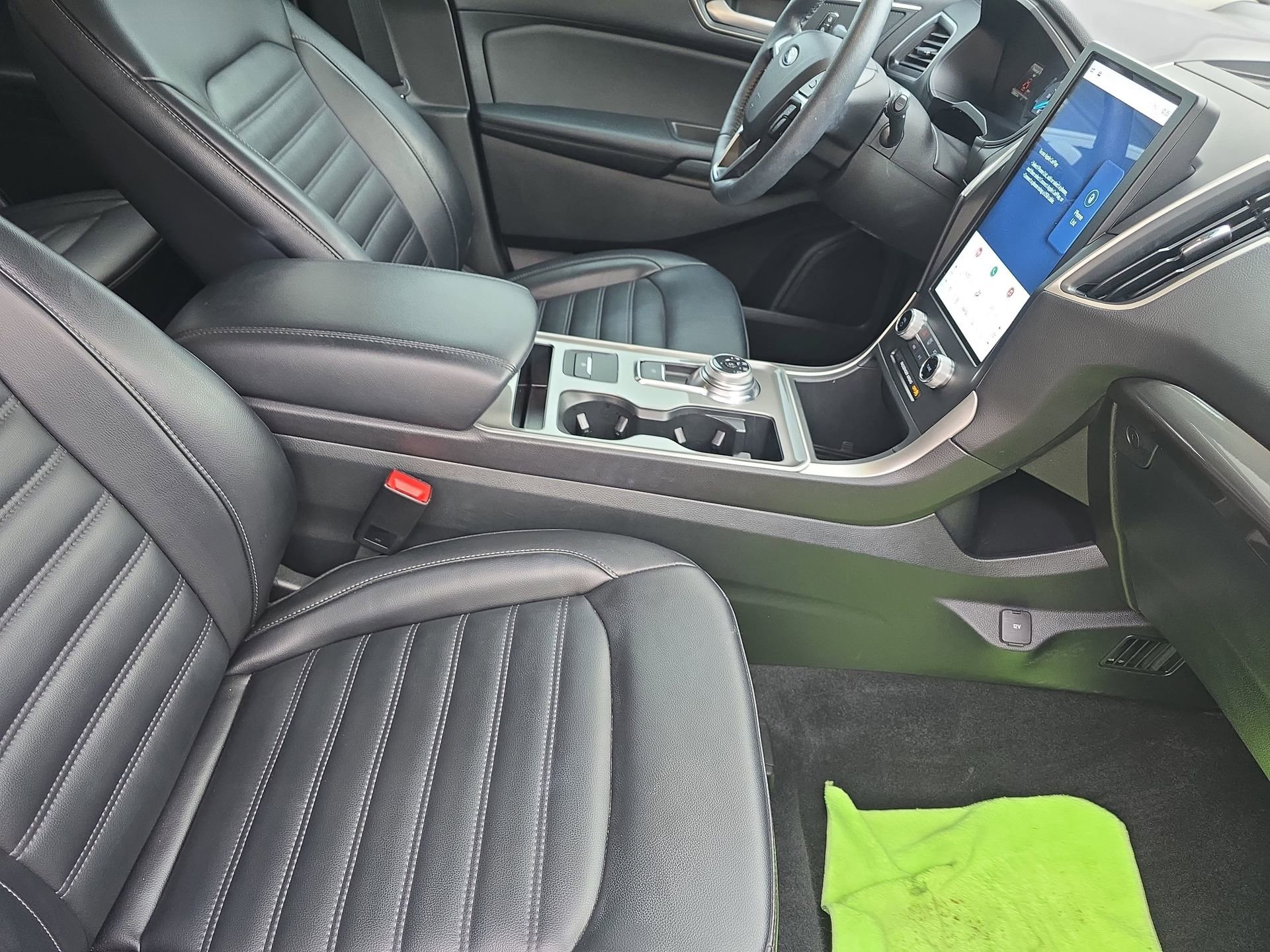 Used 2024 Ford Edge SEL w/ Convenience Package AWD/4WD image 10