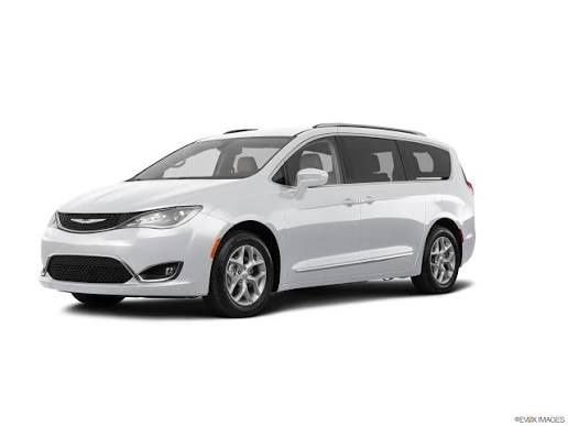 Used 2018 Chrysler Pacifica Limited w/ Tire & Wheel Group image 13