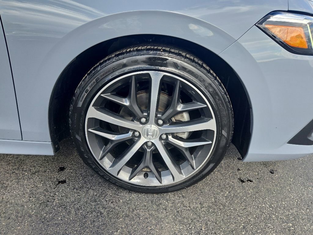 Used 2024 Honda Civic Touring image 9