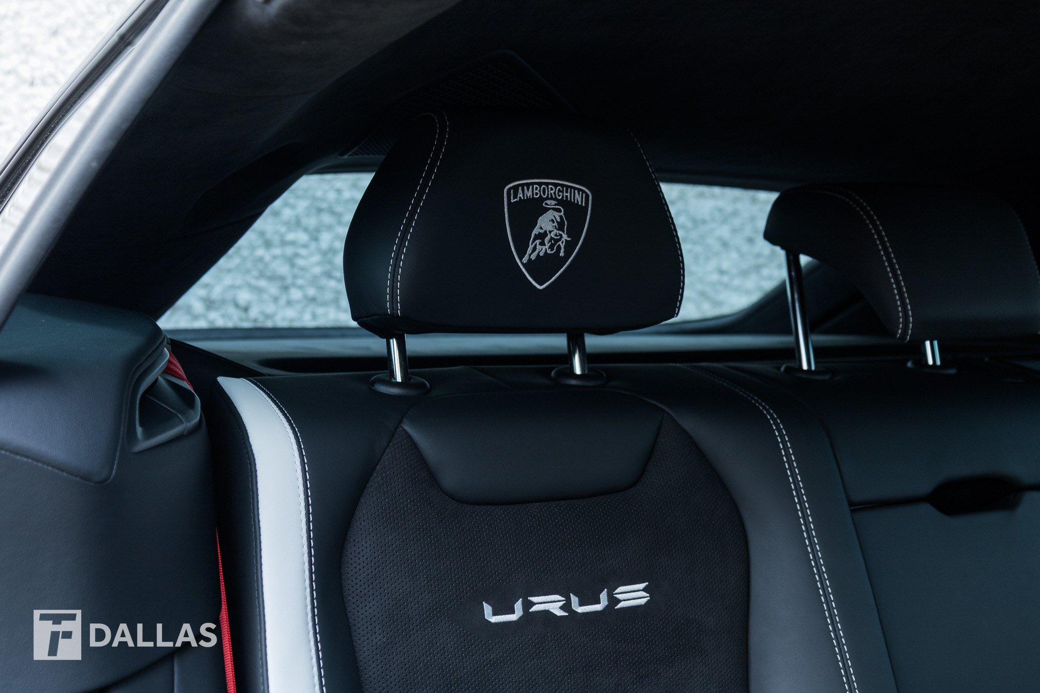 Used 2024 Lamborghini Urus S AWD/4WD image 35