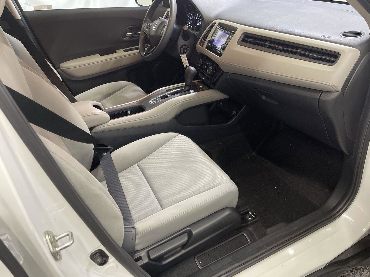 Used 2021 Honda HR-V LX image 23