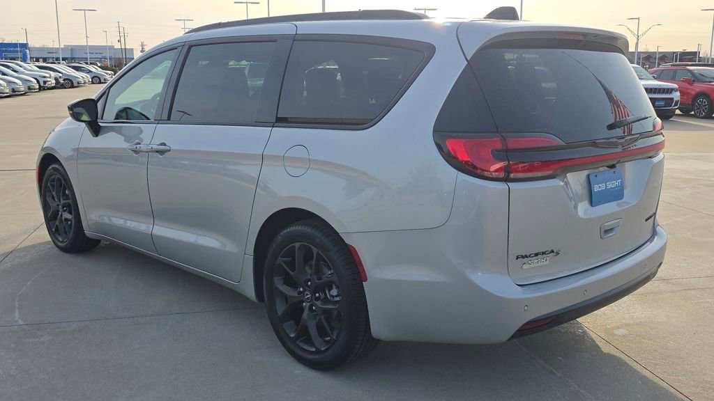 New 2026 Chrysler Pacifica Limited w/ S Appearance Package video 3