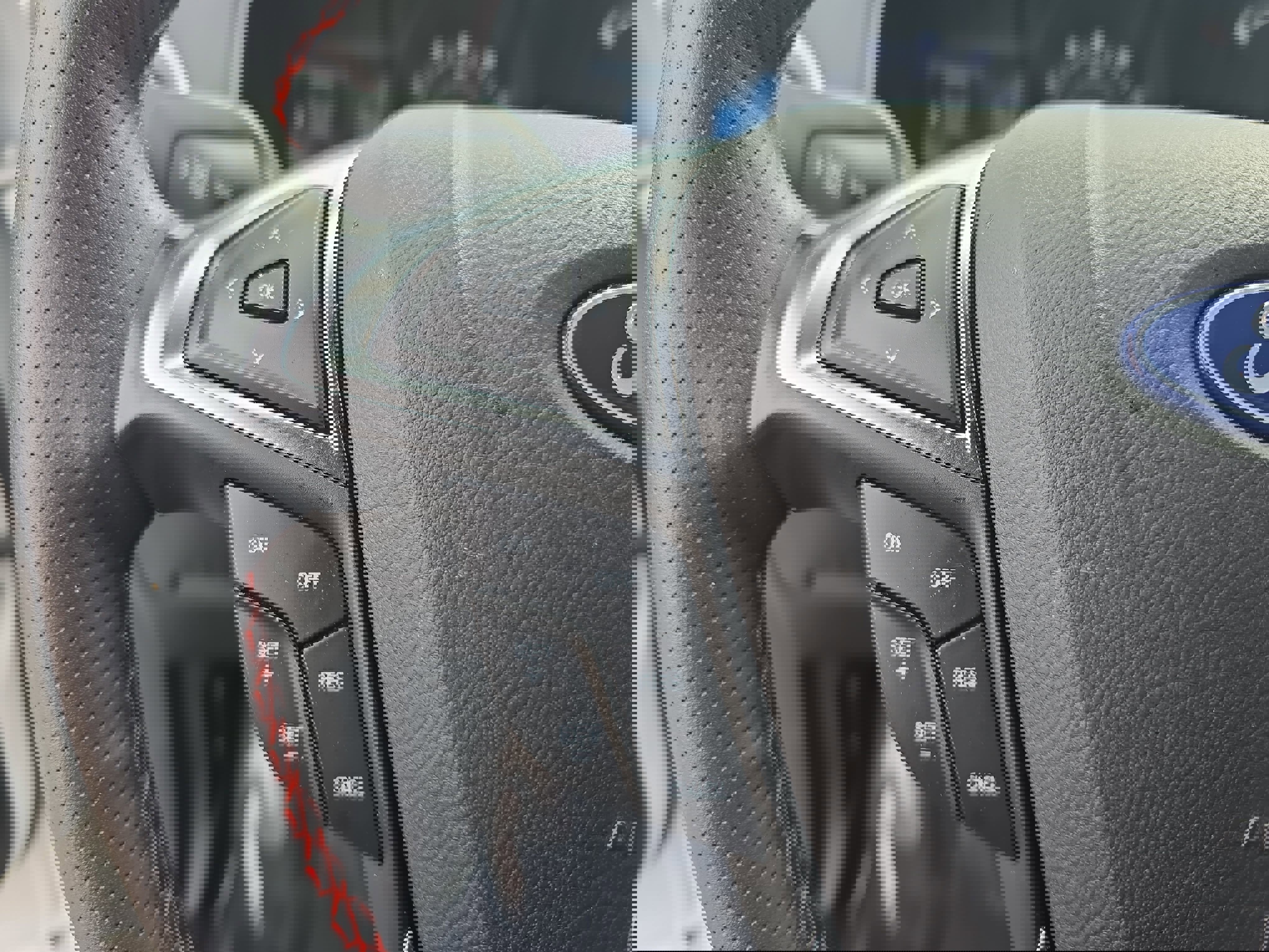 Used 2024 Ford Edge ST-Line image 18