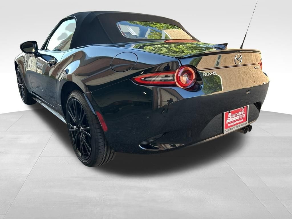 New 2026 MAZDA MX-5 Miata Club RWD image 3